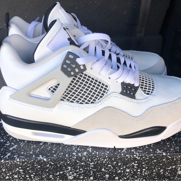 Jordan 4 Military Black - Picture 7 of 7